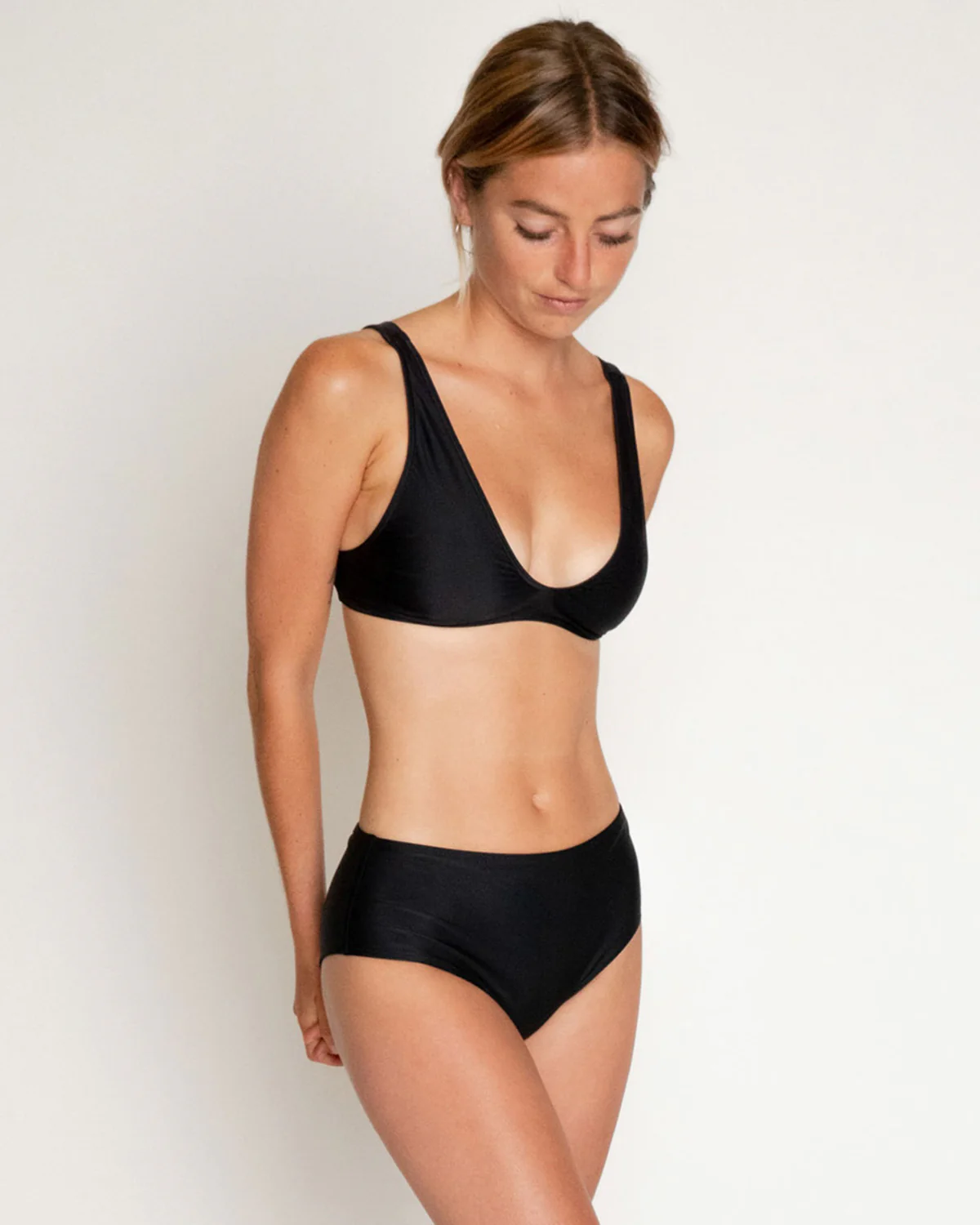 Brasilia High Waist Bikini Bottom - Black - Image 3
