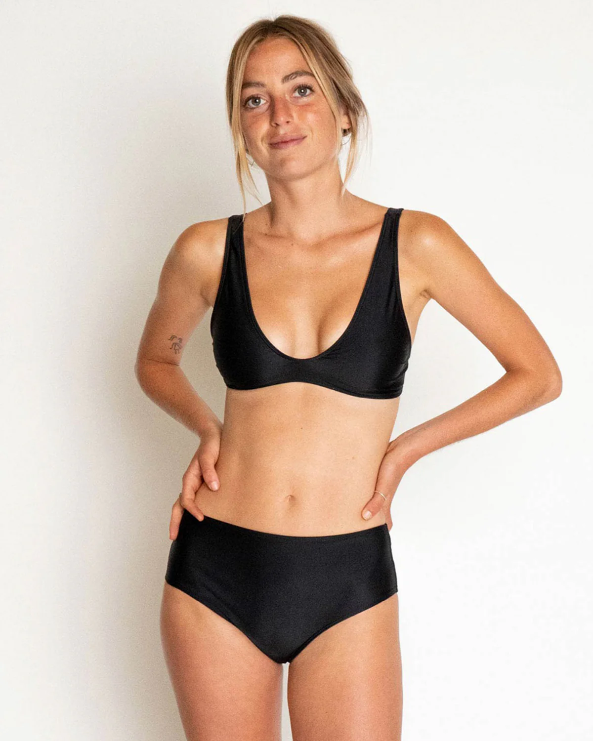 Brasilia High Waist Bikini Bottom - Black - Image 8