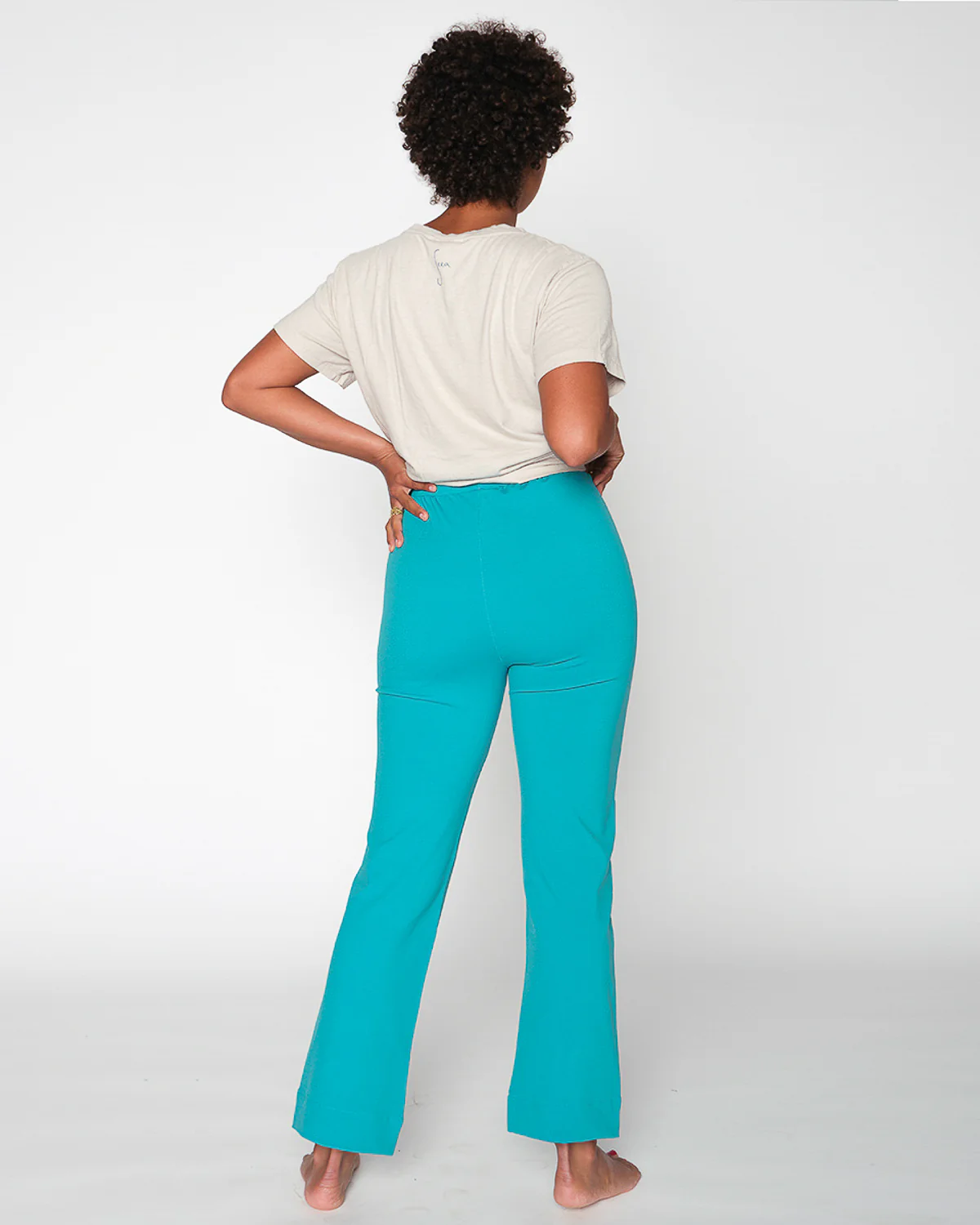 Tessa Pant - Agua - Image 5