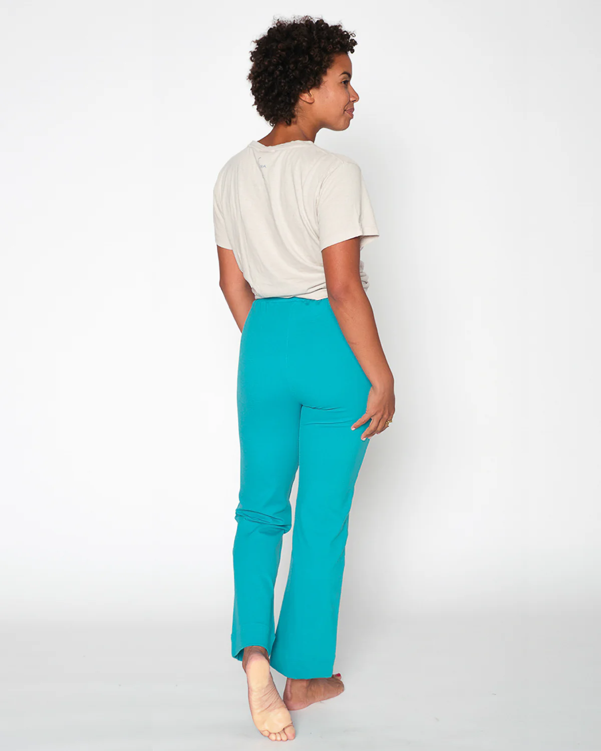 Tessa Pant - Agua - Image 6
